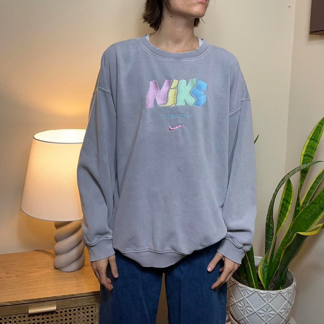 Nike Embroidered Sweatshirt